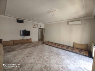 Kızıltepe Merkezde Sezer Market Arkası 2.kat Satılık 3+1 Geniş Daire