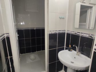 Kızıltepe Merkezde Sezer Market Arkası 2.kat Satılık 3+1 Geniş Daire