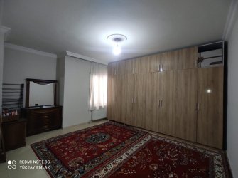 Kızıltepe Merkezde Sezer Market Arkası 2.kat Satılık 3+1 Geniş Daire